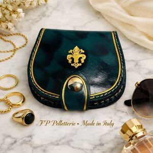 FP Pelletterie Italy Vintage Leather Fleur-de-Lis Coin Purse Green Gold